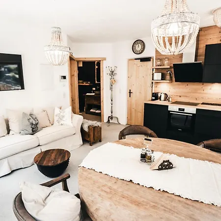 Sonnstein Apartment *